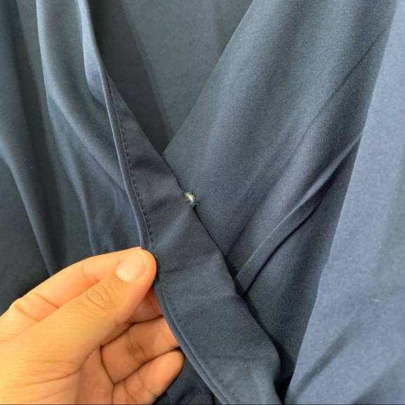 🧡3/$30 SHEIN Navy Blue Peplum Top Size Small - Picture 12 of 14